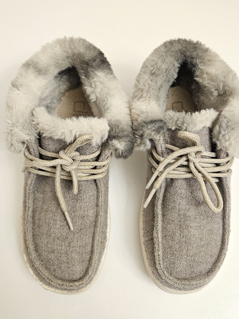 Hey Dude Britt Youth Y 2 - L 3 Sunset Smoke Casual Comfy Faux Fur Cuff Pull On L